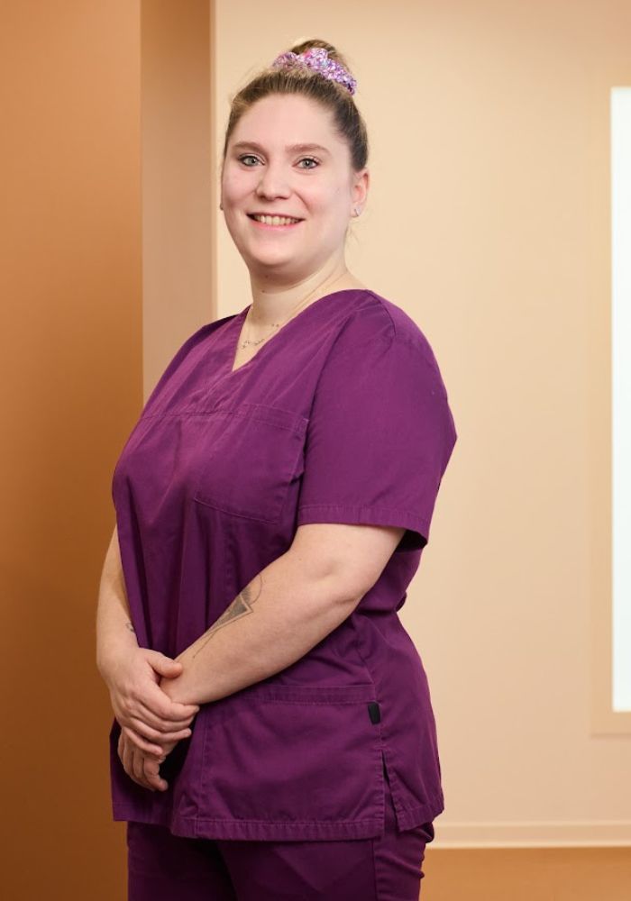 Dr Alexandru BARNA - Dentiste Granville - Marine