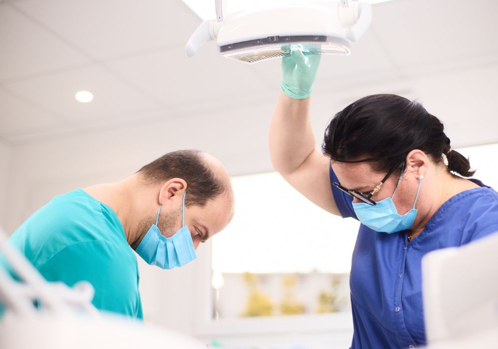 Dr Alexandru BARNA - Dentiste Granville -Soins dentaires